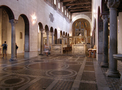 Mosaikboden im inneren der Santa Maria in Cosmedin