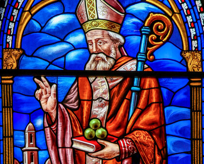 Buntglasfenster mit St. Nikolaus, Valencia