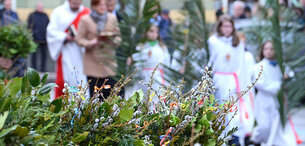 Palmweihe am Palmsonntag in Schörfling (Bezirk Vöcklabruck, Oberösterreich)