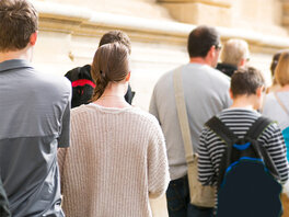 Warteschlange in der Stadt
